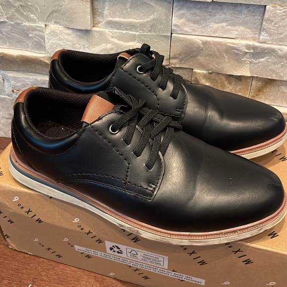 Black Slip on Dress Shoes - Picture 5 of 9